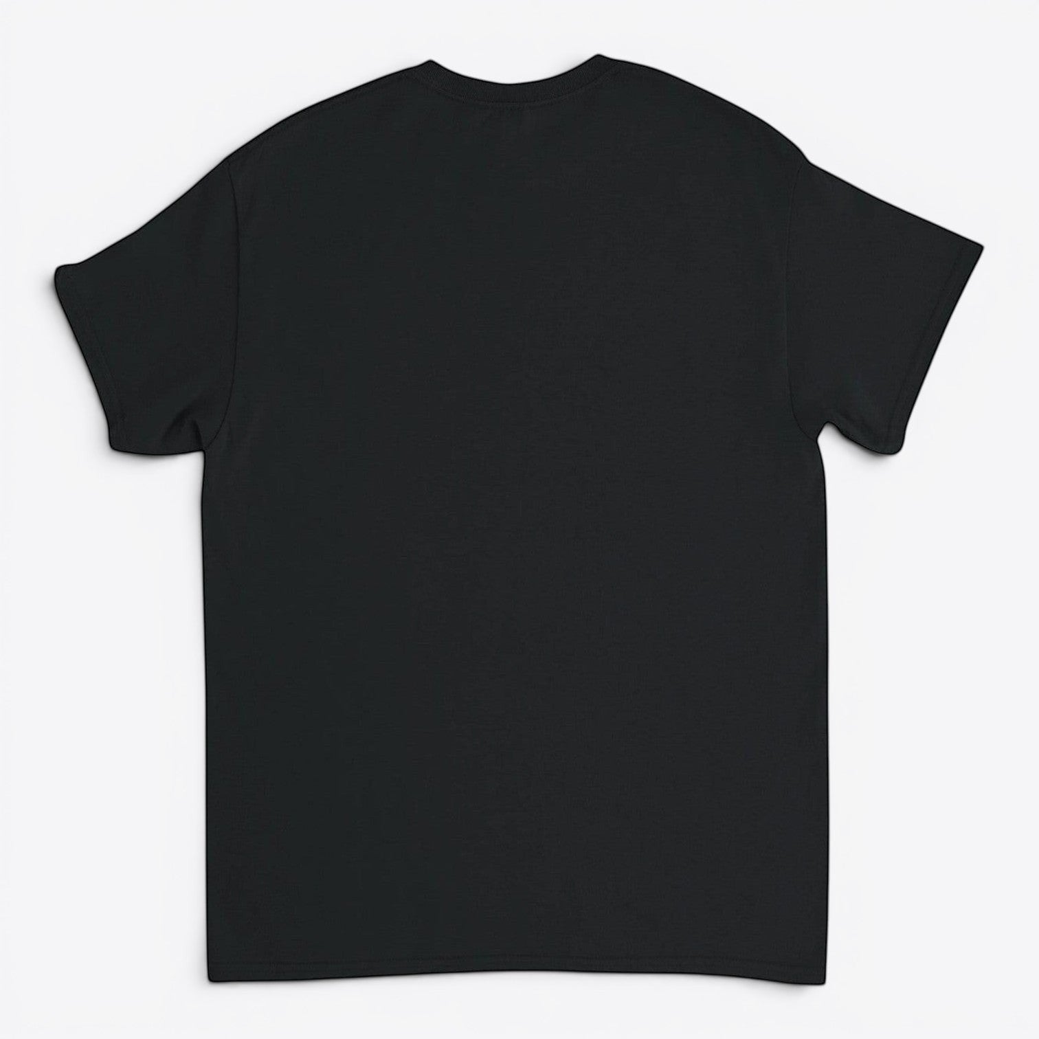 Μαύρο t-shirt με anime graphic design και τη φράση 6-7, σε λευκό φόντο