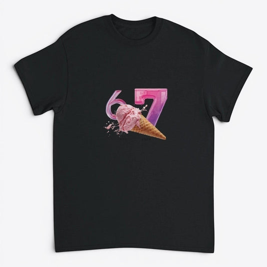 Μαύρο t-shirt με anime graphic design και τη φράση 6-7, σε λευκό φόντο